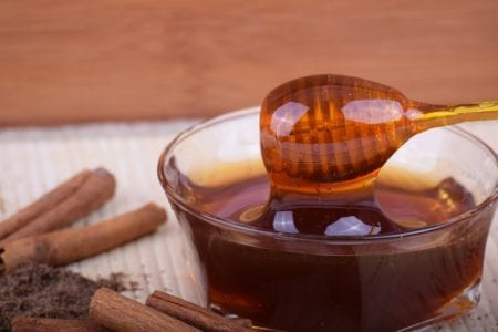 Honey and Cinnamon Benefits and Natural Cures